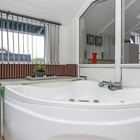 Holiday home 6 Person In *